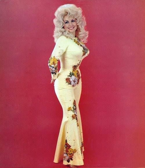 500x581 Western Fashion Icon Dolly Parton